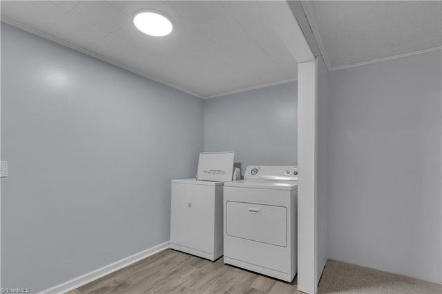 121 Pinewood Acres Drive, Greensboro, NC 27405