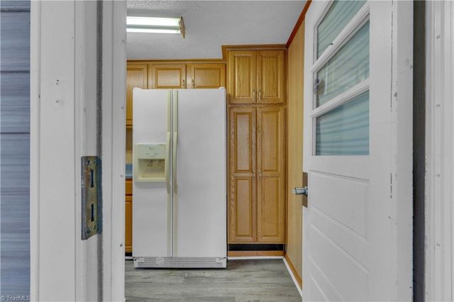 121 Pinewood Acres Drive, Greensboro, NC 27405