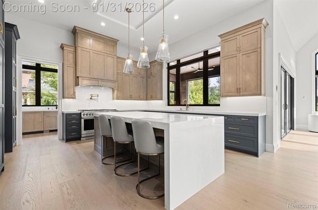 4592 Pinnacle Boulevard, Oakland Charter Township, MI 48306