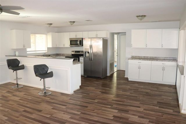 401 S PINE AVENUE, Inverness, FL 34452