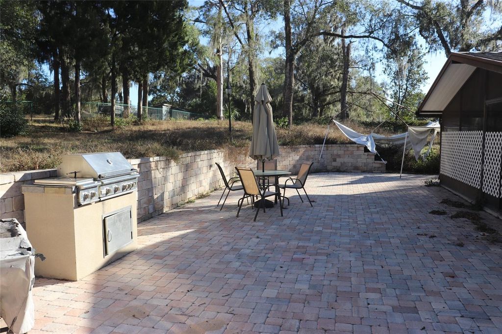 Image 21 of property listing at 401 S PINE AVENUE, Inverness, FL 34452