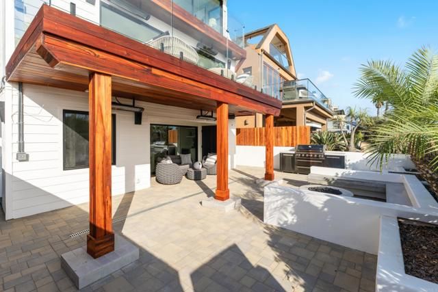 2623 Ocean Front Walk, San Diego, CA 92109