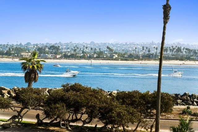 2623 Ocean Front Walk, San Diego, CA 92109