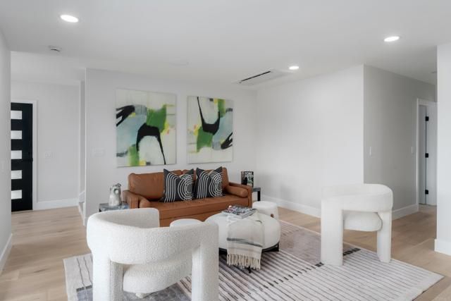 2623 Ocean Front Walk, San Diego, CA 92109