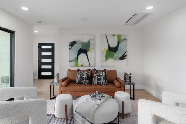 2623 Ocean Front Walk, San Diego, CA 92109