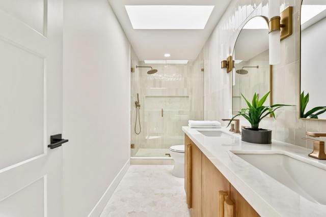 2623 Ocean Front Walk, San Diego, CA 92109