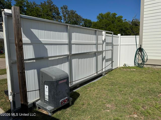 441 Hope Street, Biloxi, MS 39530