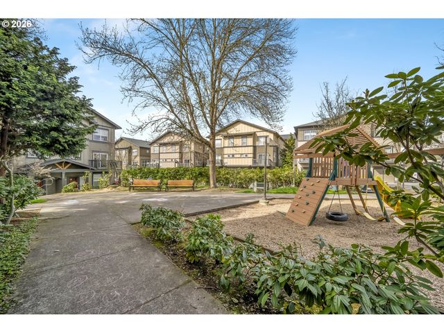 1100 Sw 170TH Ave 100, Beaverton, OR 97003