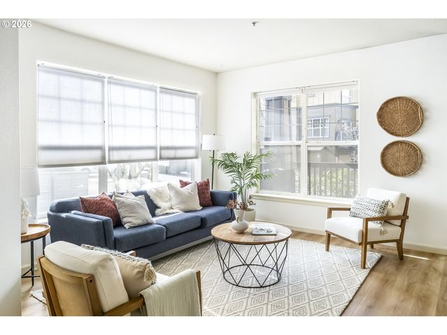 1100 Sw 170TH Ave 100, Beaverton, OR 97003