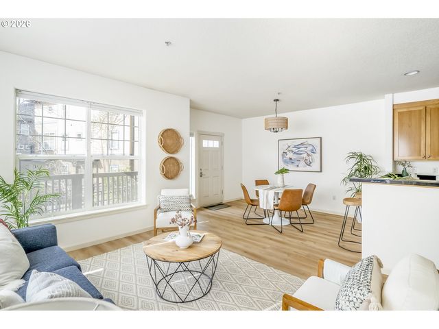 1100 Sw 170TH Ave 100, Beaverton, OR 97003