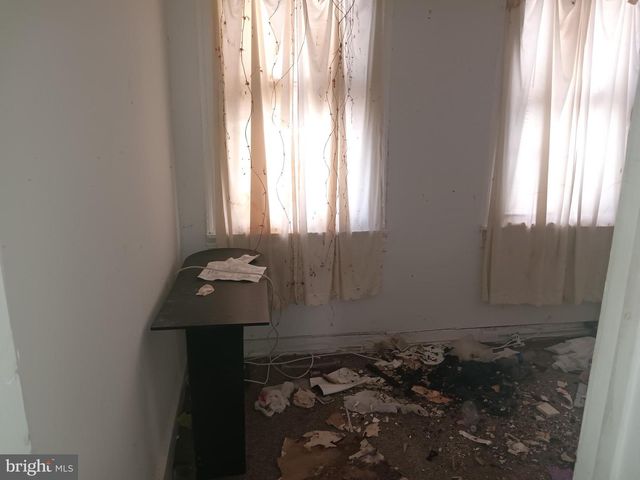 2015 N SMALLWOOD ST, Baltimore, MD 21216