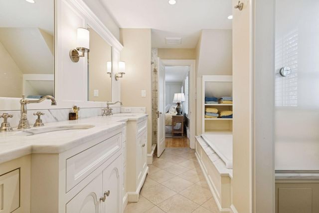 4615 Browndale Avenue, Edina, MN 55424