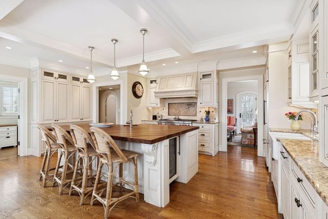 4615 Browndale Avenue, Edina, MN 55424