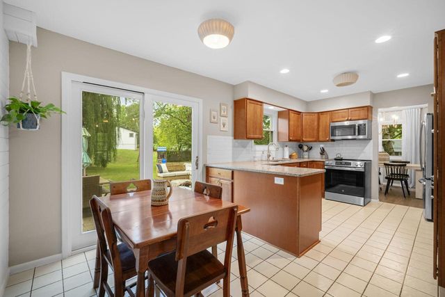 1324 W Portview DRIVE, Port Washington, WI 53074