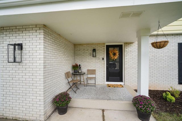 1324 W Portview DRIVE, Port Washington, WI 53074