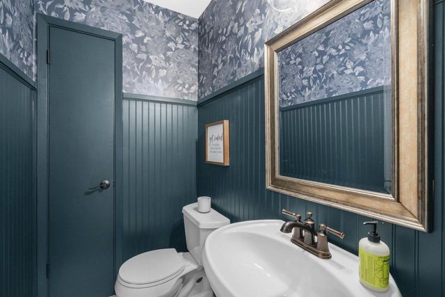 1324 W Portview DRIVE, Port Washington, WI 53074