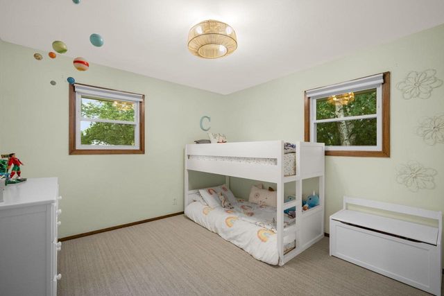 1324 W Portview DRIVE, Port Washington, WI 53074