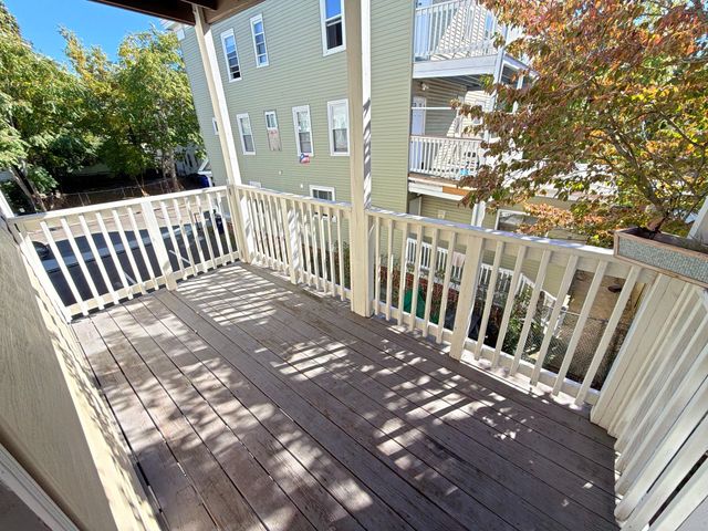 26 Elder St 2A, Boston, MA 02125