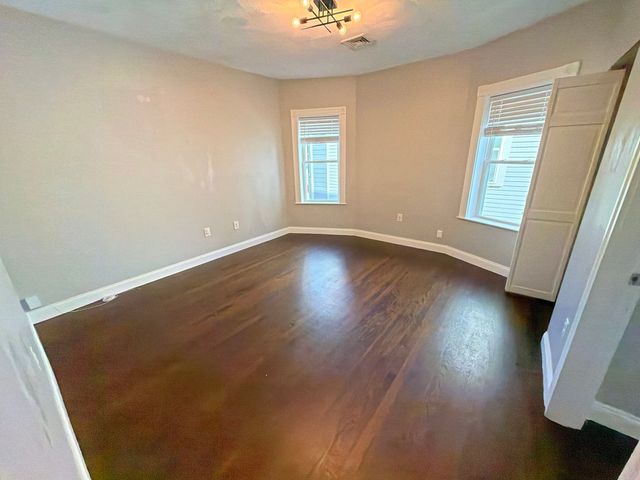 26 Elder St 2A, Boston, MA 02125