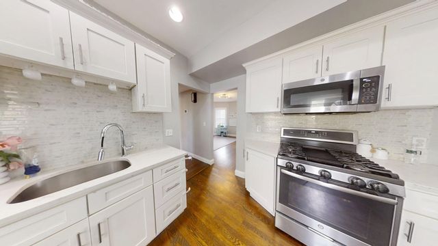 26 Elder St 2A, Boston, MA 02125