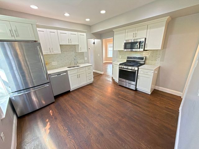 26 Elder St 2A, Boston, MA 02125
