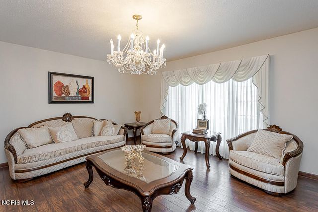 4447 Sulgrave Drive, Toledo, OH 43623