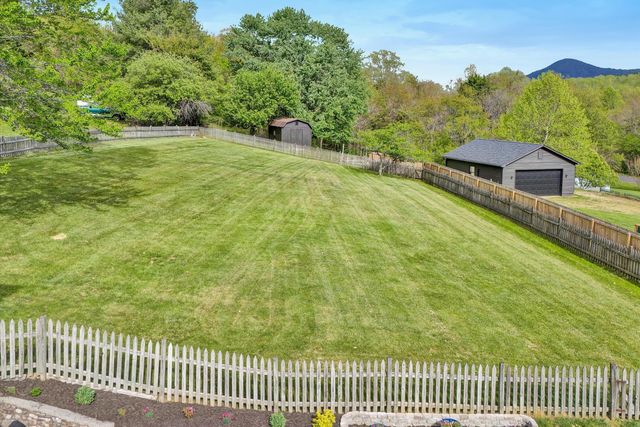 7835 Forest Edge DR, Roanoke, VA 24018