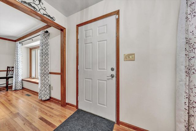 7835 Forest Edge DR, Roanoke, VA 24018