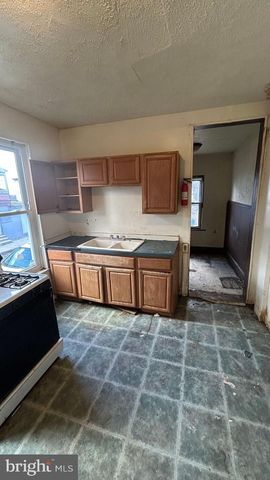 1231 OLEY ST, Reading, PA 19604