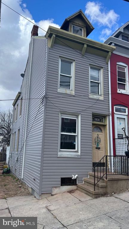 1231 OLEY ST, Reading, PA 19604