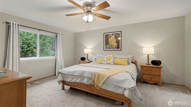 24940 231st Avenue SE, Maple Valley, WA 98038