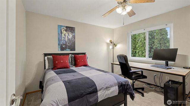 24940 231st Avenue SE, Maple Valley, WA 98038