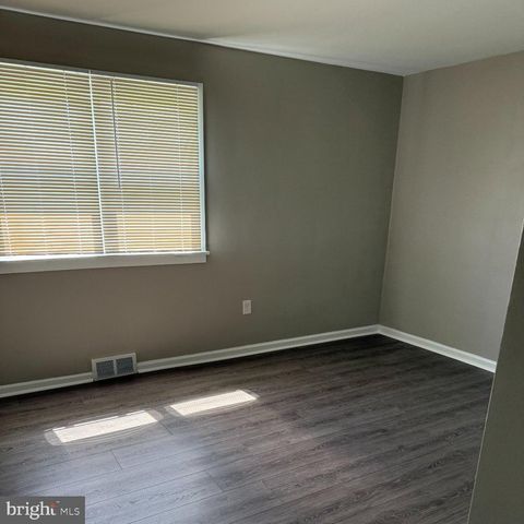 108 OGG AVE, Somerdale, NJ 08083