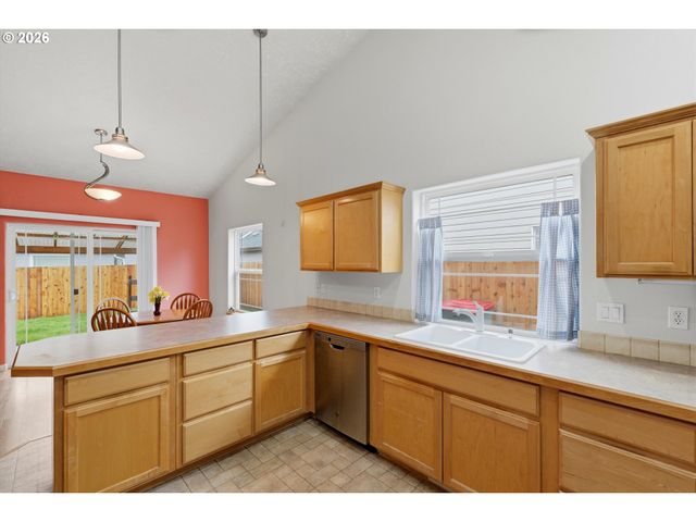 2331 Nw FENDLE Way, Mc Minnville, OR 97128