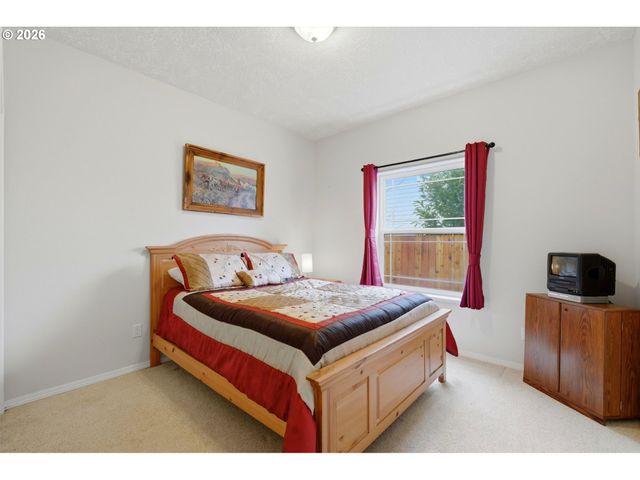 2331 Nw FENDLE Way, Mc Minnville, OR 97128