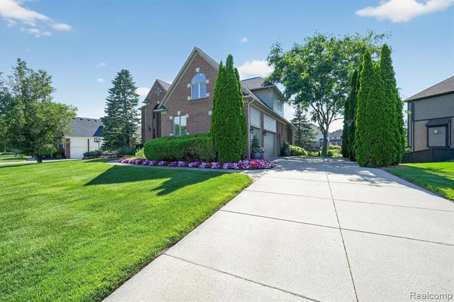 3804 Elk Drive, Rochester, MI 48306