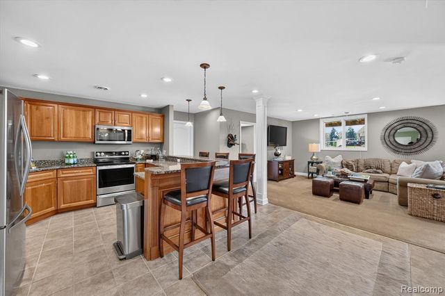 3804 Elk Drive, Rochester, MI 48306