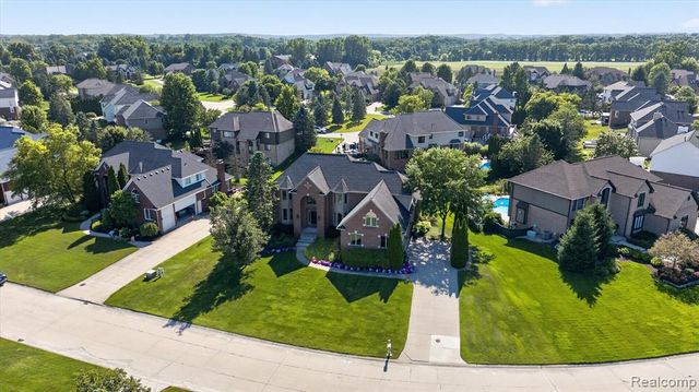 3804 Elk Drive, Rochester, MI 48306