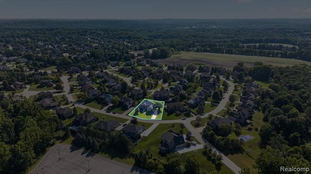 3804 Elk Drive, Rochester, MI 48306