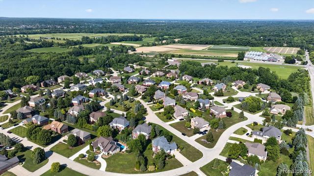 3804 Elk Drive, Rochester, MI 48306