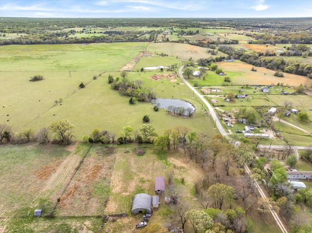 2027 VZ County Road 3104, Edgewood, TX 75117