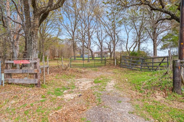 2027 VZ County Road 3104, Edgewood, TX 75117