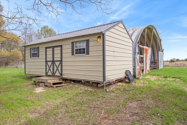 2027 VZ County Road 3104, Edgewood, TX 75117