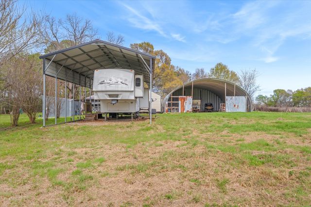 2027 VZ County Road 3104, Edgewood, TX 75117