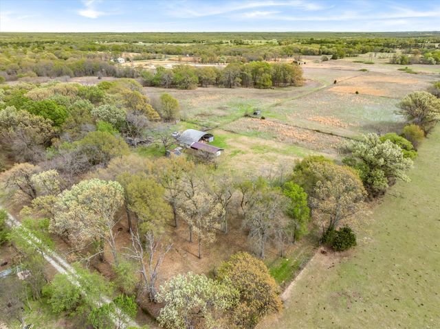 2027 VZ County Road 3104, Edgewood, TX 75117