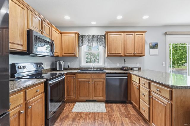 12526 Genesta Cove, Fort Wayne, IN 46845