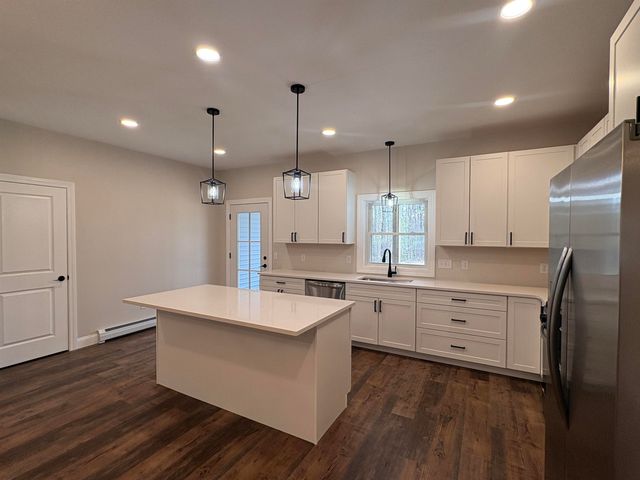 234 Oakledge Way, Milton, VT 05468