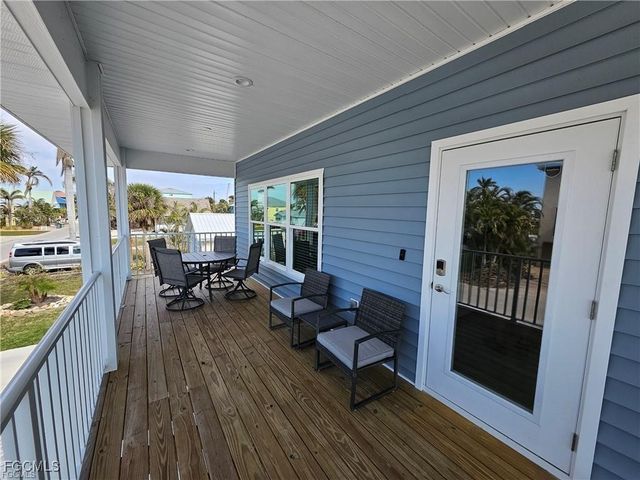 210 Pearl ST, Fort Myers Beach, FL 33931