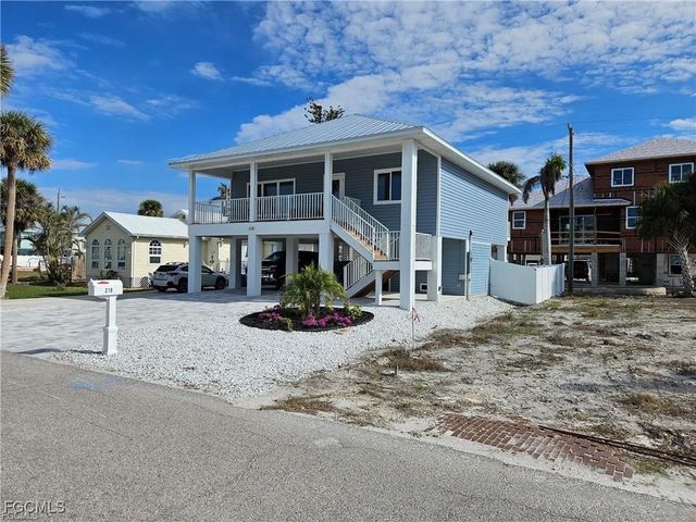 210 Pearl ST, Fort Myers Beach, FL 33931