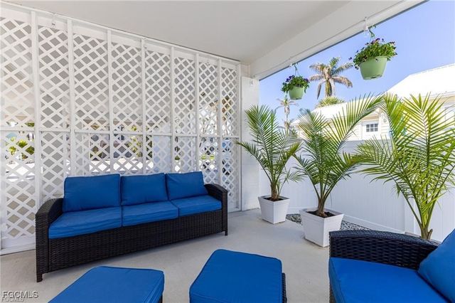 210 Pearl ST, Fort Myers Beach, FL 33931